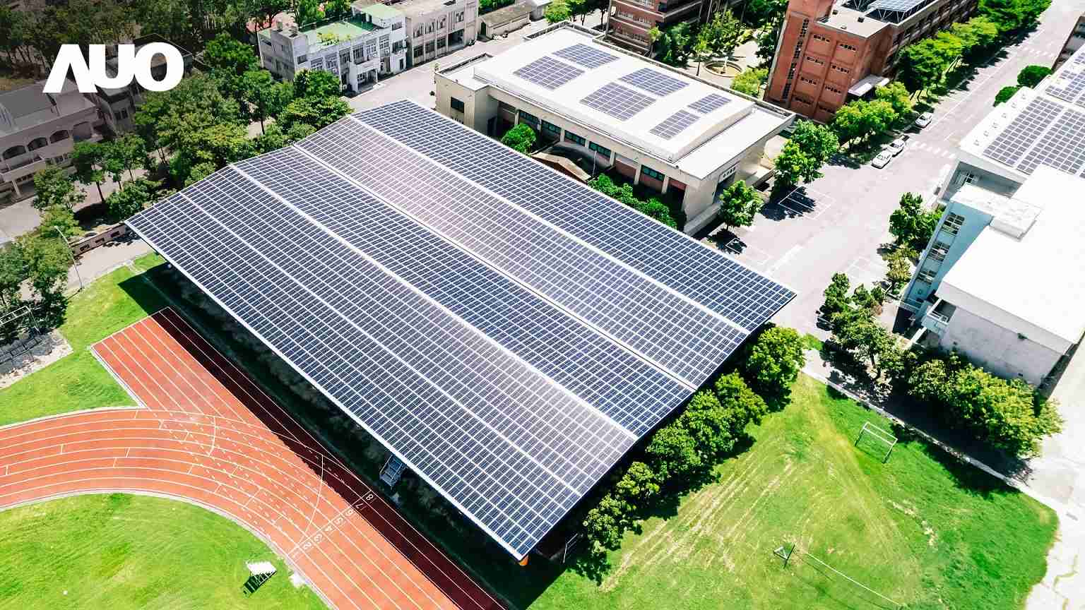 壹号平台SunSteel光电整合型浪板具备快速安装、、、、轻量化优势,,,,可提升15%发电效能,,,通过国际IEC与台湾VPC认证安全、、防漏、、耐候标准